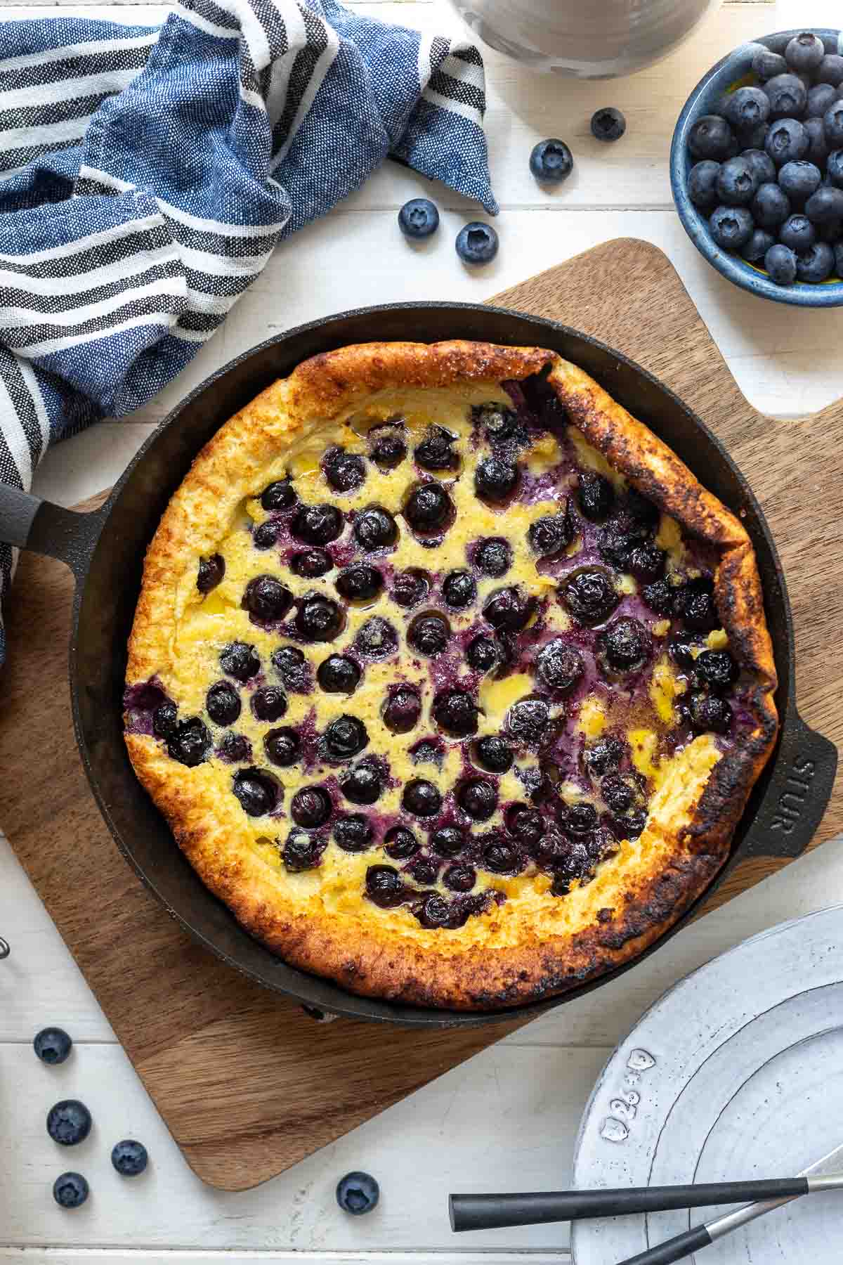 Ofenpfannkuchen-mit-Heidelbeeren-Dutch-Baby-Rezept-2-of-5